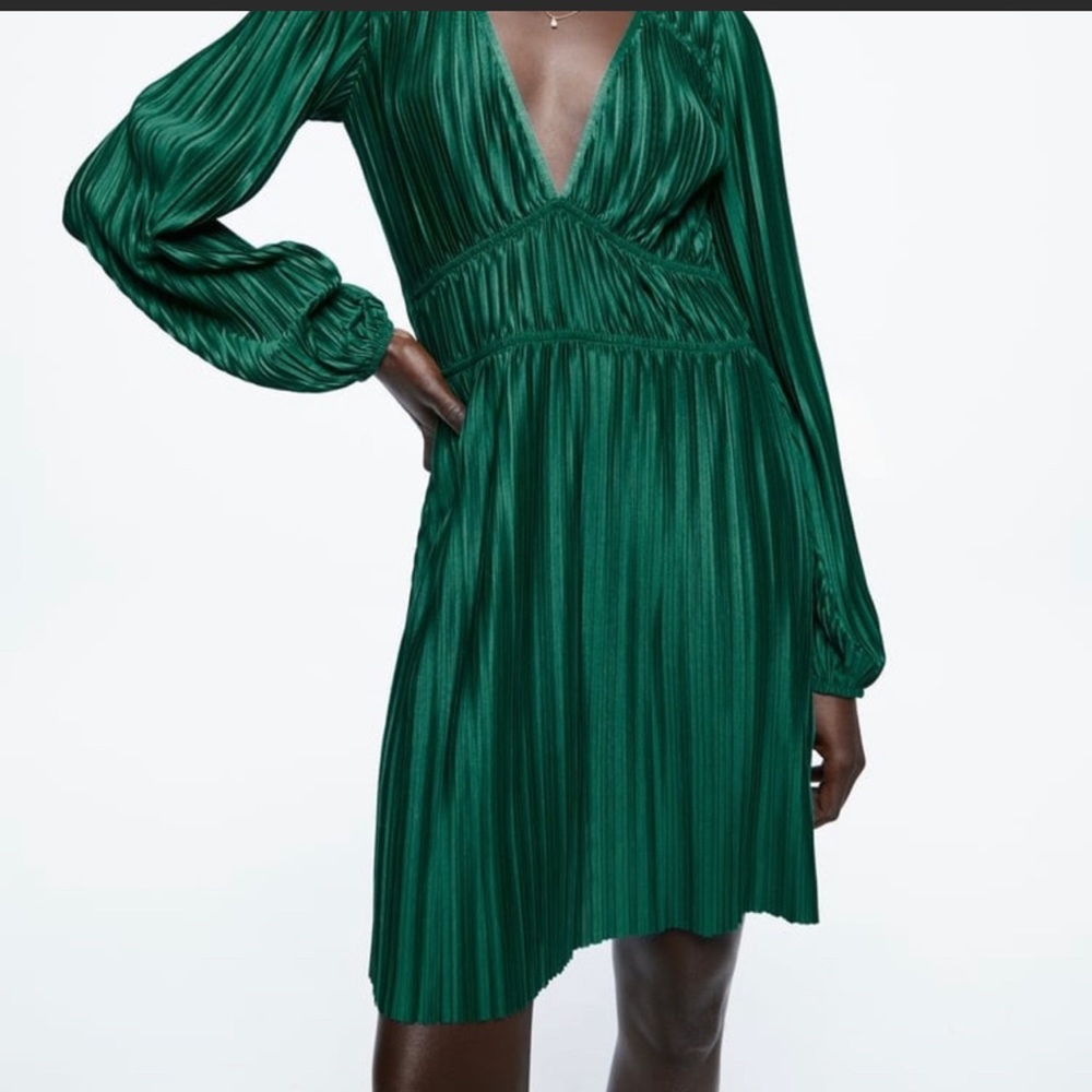 Zara long sleeve pleated mini dress